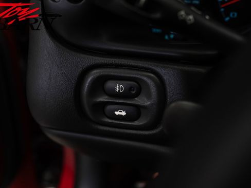 Used 2001 Chevrolet Corvette Convertible w/ Preferred Equipment Group2 image 36