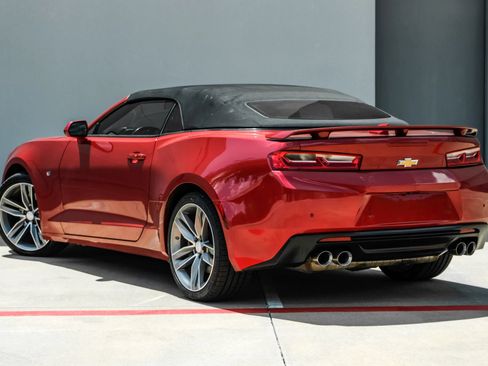 Used 2016 Chevrolet Camaro SS RWD image 14