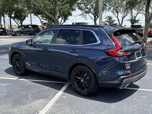 Certified 2025 Honda CR-V Sport image 6