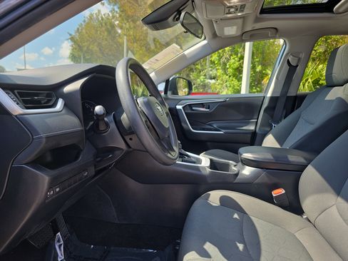 Used 2024 Toyota RAV4 XLE w/ Convenience Package image 25