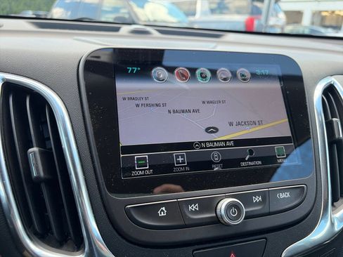 Used 2018 Chevrolet Equinox Premier AWD/4WD image 3