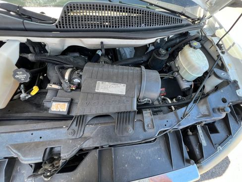 Used 2014 GMC Savana 2500 RWD image 24