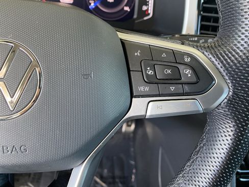 Certified 2023 Volkswagen Atlas SEL R-Line AWD/4WD image 7
