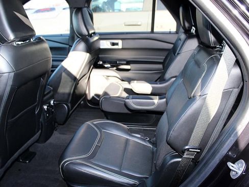 Used 2022 Ford Explorer ST w/ Equipment Group 401A image 39