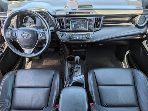 Used 2016 Toyota RAV4 SE image 4