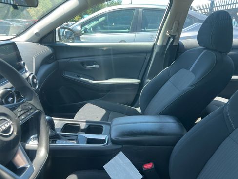 Used 2024 Nissan Sentra SV FWD image 5
