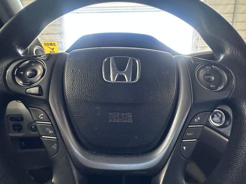 Used 2017 Honda Pilot EX image 25