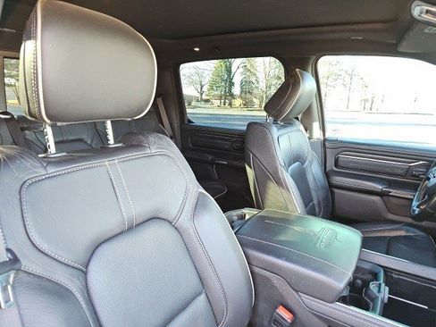 Used 2024 RAM 1500 Limited image 12