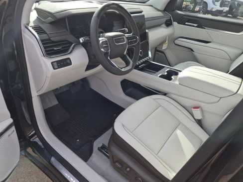 New 2026 GMC Acadia Denali w/ Super Cruise Package AWD/4WD image 10