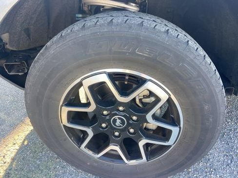 Used 2023 Ford Bronco Outer Banks image 13