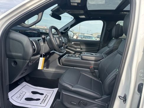 New 2026 Ford Expedition Max Platinum w/ Stealth Appearance Package image 33