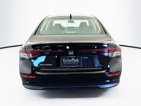 Used 2025 Honda Accord SE image 7