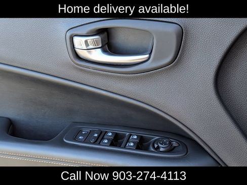 Used 2020 Jeep Compass Latitude AWD/4WD image 26