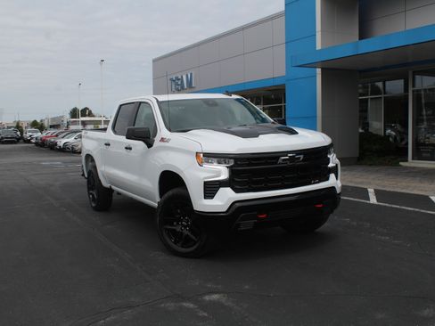 New 2026 Chevrolet Silverado 1500 LT Trail Boss AWD/4WD image 2
