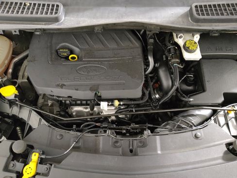 Used 2018 Ford Escape SE w/ Ford Safe & Smart Package FWD image 30