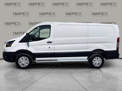 Used 2025 Ford Transit 250 Low Roof w/ Exterior Upgrade Package RWD image 2