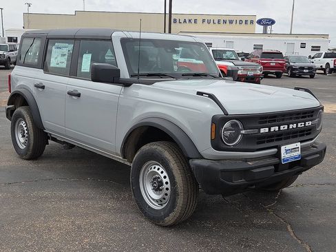 New 2026 Ford Bronco 4-Door AWD/4WD image 7
