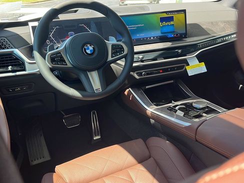 New 2026 BMW X5 xDrive40i w/ M Sport Package AWD/4WD image 18