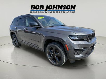 Used 2024 Jeep Grand Cherokee Limited w/ Black Appearance Package