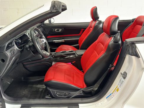 Used 2019 Ford Mustang GT Premium w/ GT Performance Package RWD image 12