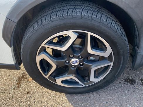 Used 2018 Subaru Crosstrek 2.0i Limited image 10