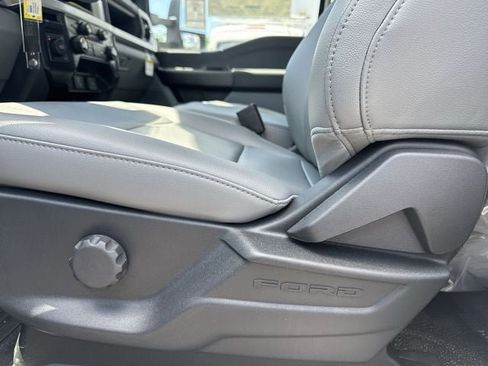 New 2025 Ford F550 4x4 Regular Cab Super Duty image 12