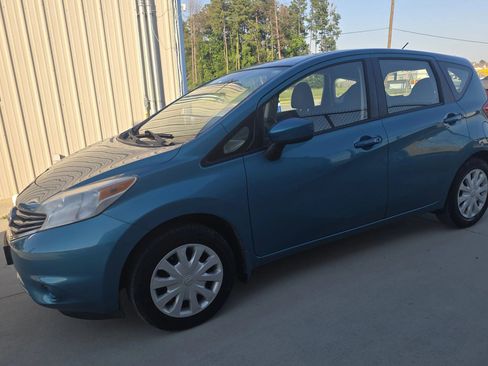 Used 2015 Nissan Versa Note S Plus FWD image 1