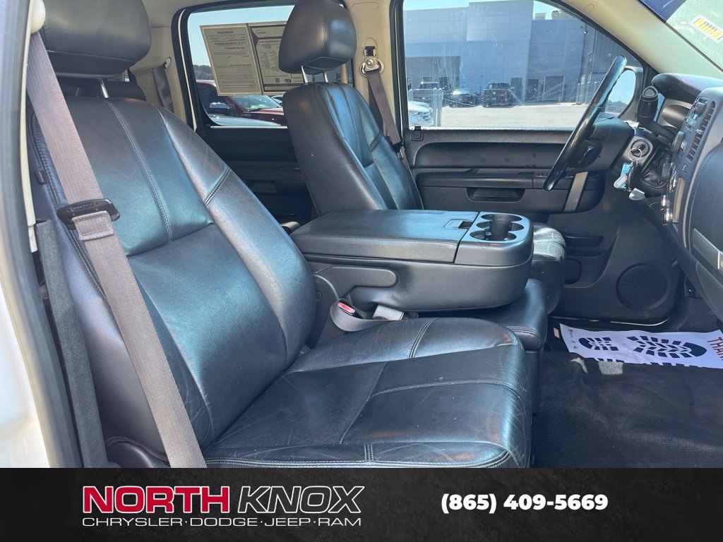 Used 2013 Chevrolet Silverado 1500 LT w/ All-Star Edition AWD/4WD image 8