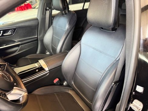 Used 2025 Mercedes-Benz C 300 4MATIC Sedan image 20