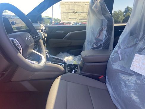 New 2025 Chevrolet Colorado ZR2 w/ Technology Package image 6