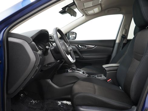 Used 2019 Nissan Rogue SV AWD/4WD image 23