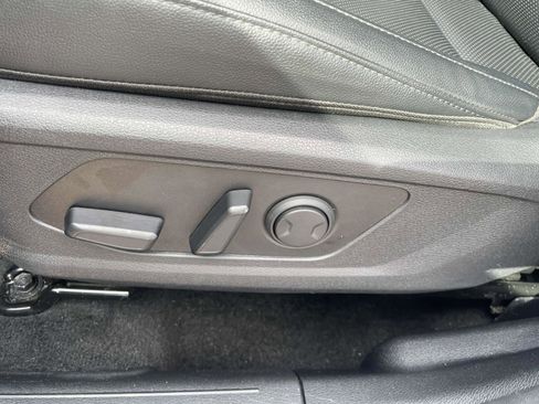 Used 2023 Kia Sportage EX image 16