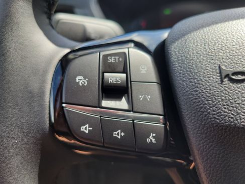 Used 2026 Ford Escape SE FWD image 28