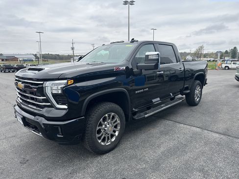 New 2026 Chevrolet Silverado 3500 LTZ w/ Z71 Chrome Sport Edition AWD/4WD image 3