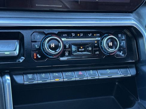 Used 2024 GMC Sierra 2500 Denali Ultimate AWD/4WD image 20