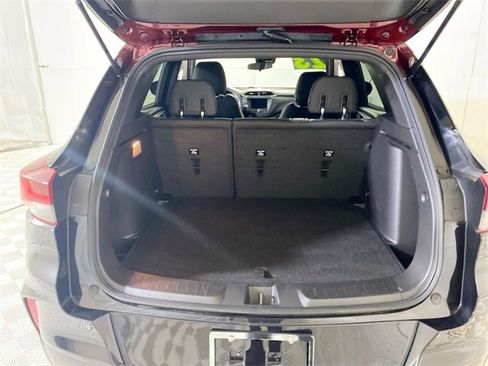 Used 2023 Chevrolet TrailBlazer RS image 30