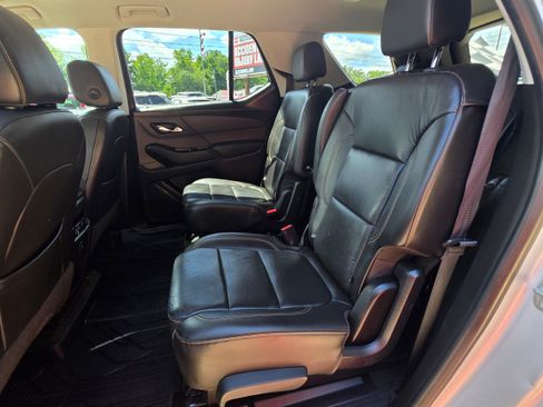 Used 2020 Chevrolet Traverse LT w/ LPO, Floor Liner Package AWD/4WD image 22