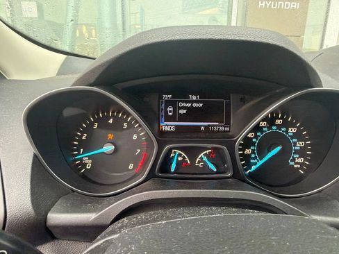 Used 2015 Ford Escape SE w/ Equipment Group 201A AWD/4WD image 6