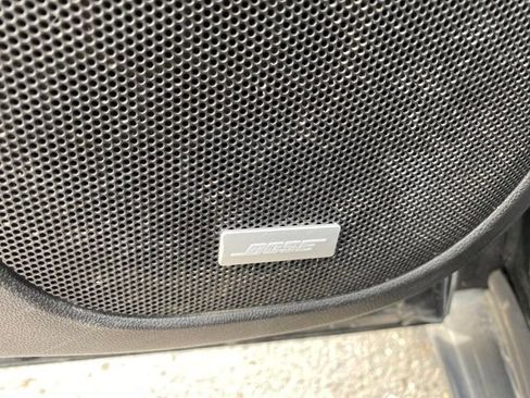 Certified 2023 GMC Acadia SLT image 18