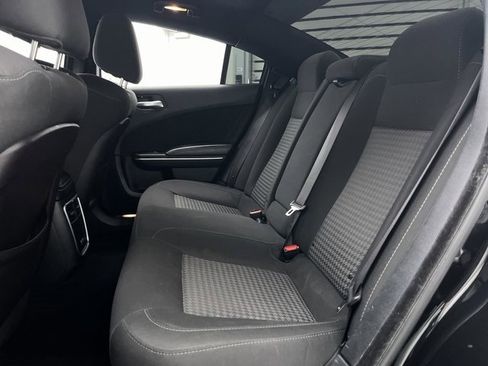 Used 2019 Dodge Charger GT image 29
