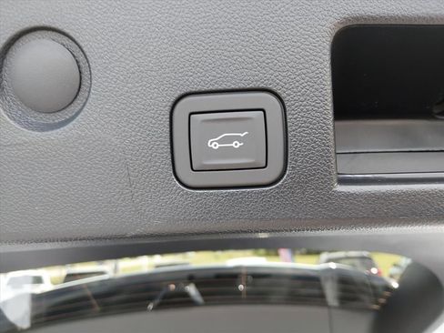 New 2026 Chevrolet Equinox RS FWD image 9