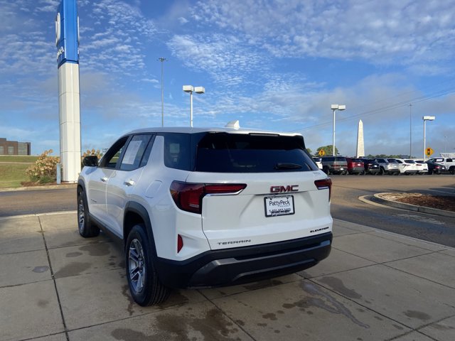 Used 2026 GMC Terrain Elevation FWD image 11