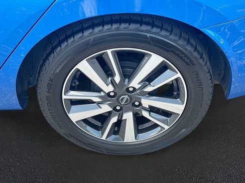 Used 2024 Nissan Versa SV FWD image 27