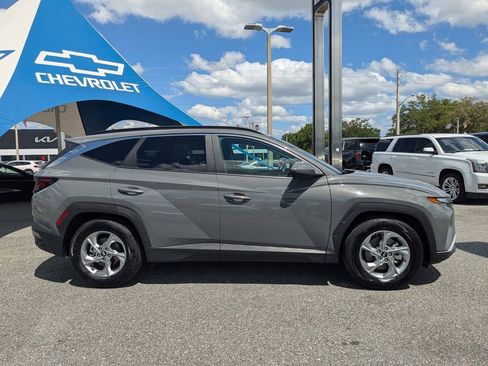 Used 2024 Hyundai Tucson SEL FWD image 2
