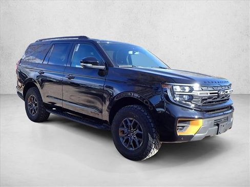 New 2026 Ford Expedition Tremor image 6