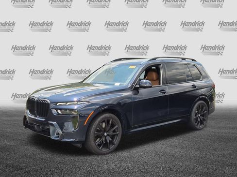 Used 2024 BMW X7 xDrive40i w/ Executive Package AWD/4WD image 5