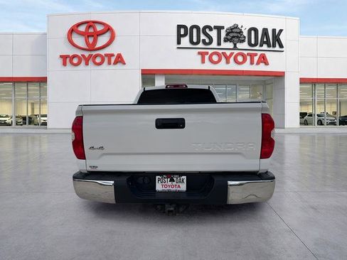 Used 2019 Toyota Tundra SR5 w/ SR5 Upgrade Package image 10
