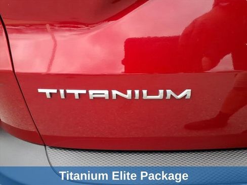 Used 2022 Ford Escape Titanium w/ Titanium Elite Package AWD/4WD image 8