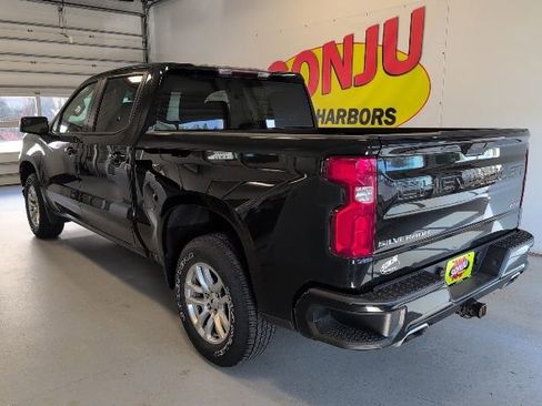 Used 2021 Chevrolet Silverado 1500 RST AWD/4WD image 2