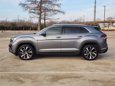 Used 2024 Volkswagen Atlas Cross Sport SEL Premium R-Line image 4